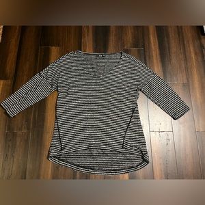 a.n.a. 3/4 Sleeve Striped Tee - Cozy Size L
